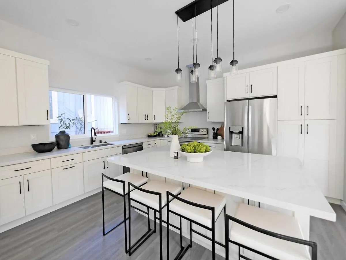 Brand New Modern Home With Rooftop Terrace Seattle 0*,  USA
