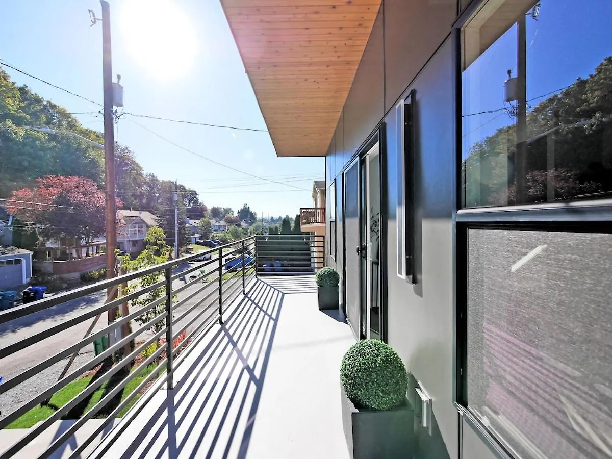 Brand New Modern Home With Rooftop Terrace Seattle Prázdninový dům